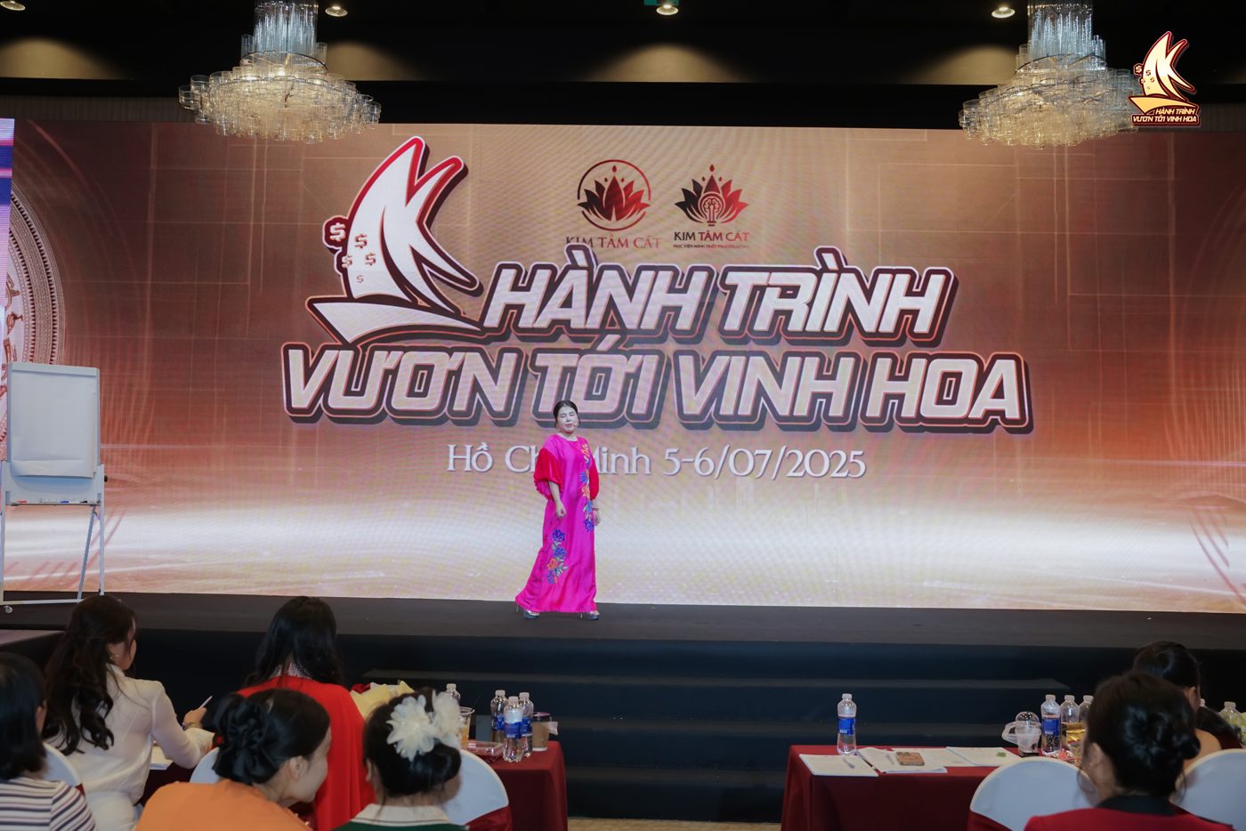 Sân khấu Vinh Hoa 1